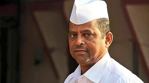 नरहरी झिरवाळ प्रकरण : तृतीयपंथीच्या भावाविरोधात गुन्हा दाखल