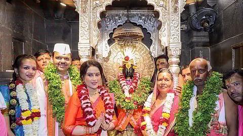 बळीराजाला सुखी ठेव! मुख्यमंत्र्यांचे विठ्ठलचरणी साकडे