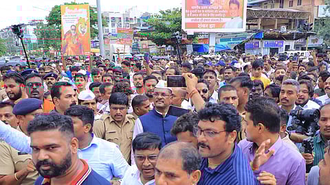मीरा-भाईंदरमध्ये जनक्षोभ! मराठी मोर्चाला परवानगी नाकारली, अनेकांची धरपकड; तरीही मराठीजनांनी काढला मोर्चा