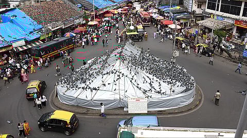 दादर कबुतरखाना परिसरात स्थानिकांना जमण्यास पोलिसांचा विरोध