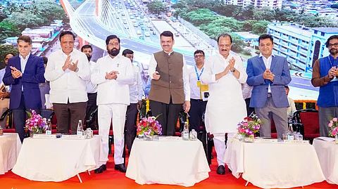 सोन्यासारखी घरे विकू नका! मुख्यमंत्री देवेंद्र फडणवीस यांचे आवाहन