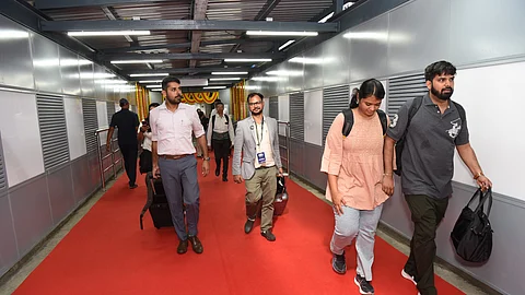 मेट्रो स्थानक ते थेट विमानतळ पादचारी पूल जनतेच्या सेवेत; टर्मिनस २ ते मेट्रो ३ रेल्वे स्थानक जोडले