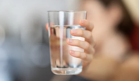 पावसाळ्यात पाणी पिण्याची काळजी घ्या; कावीळ, डायरिया आणि कॉलरापासून बचावासाठी 'या' टिप्स पाळा