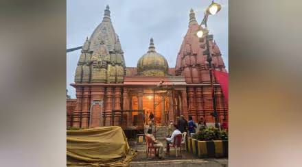 वांद्रे येथे साकारतेय ५२ फुटी काशी विश्वनाथ मंदिर; पुण्यश्लोक अहिल्याबाई होळकर त्रिशताब्दी जयंतीनिमित्त खास आरास