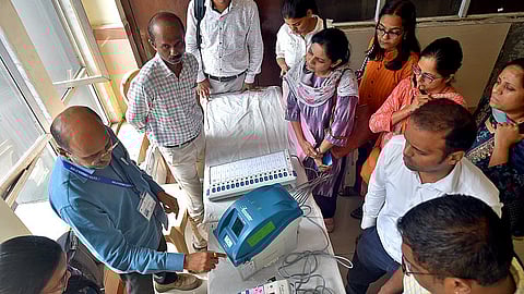 संग्रहित छायाचित्र