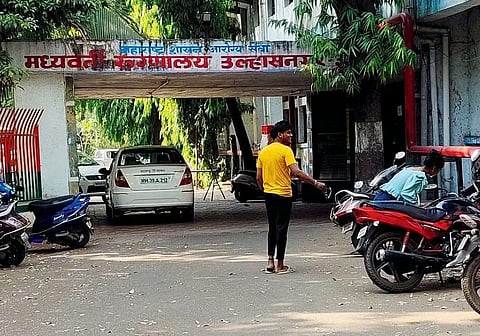 शासकीय रुग्णालयातील शौचालयात रुग्णाचा मृत्यू; प्रशासनाच्या बेफिकिरीवर संताप, चौकशीची मागणी