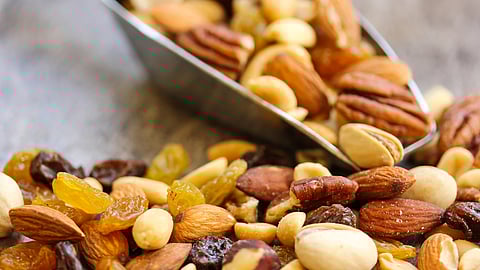 Health Tips : ‘या’ ३ सुक्या मेव्यामुळे आरोग्य आणि आयुष्य दोन्ही टिकेल!