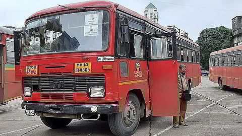 एसटी भाडेवाढ अखेर रद्द; पूरपरिस्थितीमुळे सरकारचा निर्णय; प्रवाशांना दिलासा
