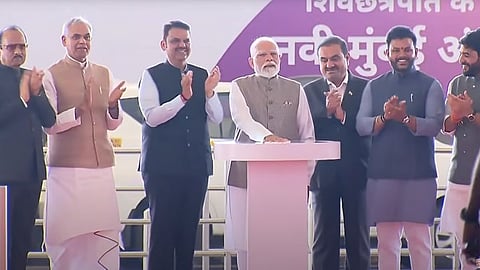 पंतप्रधान मोदींच्या हस्ते नवी मुंबई आंतरराष्ट्रीय विमानतळाचे उद्घाटन; देशातील पहिलं ‘पूर्ण डिजिटल’ एअरपोर्ट, बघा Video