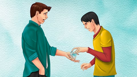 एखाद्याला स्पर्श केल्यास शॉक का लागतो?