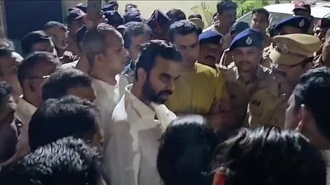 विरारमध्ये ‘वचनपूर्ती जल उत्सव’ कार्यक्रमासाठी रस्ता अडवल्याने गोंधळ; भाजप, बविआ आणि नागरिकांमध्ये संघर्ष