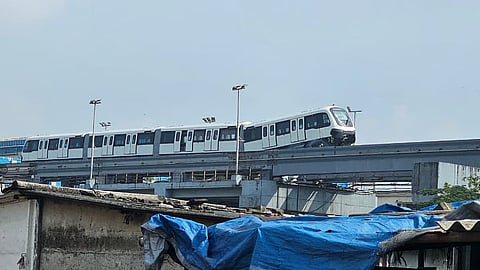 Mumbai : चाचणीदरम्यान मोनोरेलला अपघात; नवीन गाडीच्या डब्याचे नुकसान