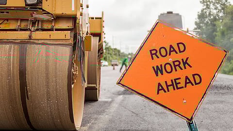 Thane : घोडबंदर रस्त्याचे काम रखडणार; डिसेंबरपर्यंत विलीनीकरणाचे काम पूर्ण करण्यात आयुक्त सौरभ राव यांची असमर्थता