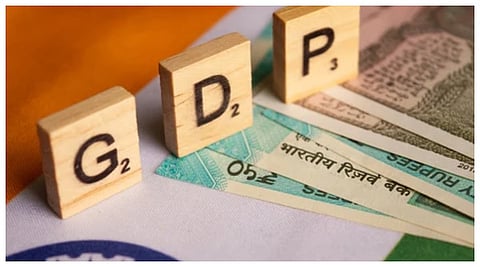 अर्थव्यवस्थेची घोडदौड, तिमाहीत GDP ची ८.२ टक्क्यांपर्यंत झेप, GST सुधारणा अर्थव्यवस्थेच्या पथ्यावर