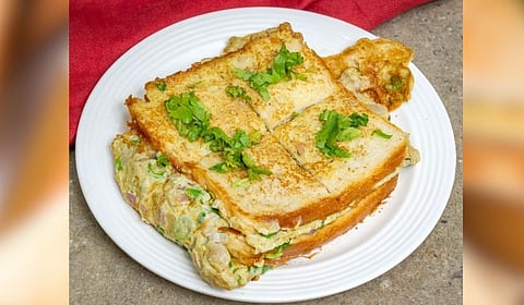 Recipe : नाश्त्यासाठी झटपट आणि चवदार पर्याय; ब्रेड ऑम्लेट सँडविच