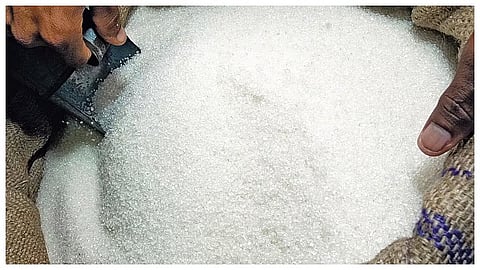 साखर उत्पादनात महाराष्ट्र देशात पहिला; ISMAच्या बैठकीतील आकडेवारी, एकूण ३२४ लाख टनपैकी राज्याचा वाटा ११८ लाख टन