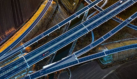 देशाला २०२६ मध्ये मिळणार चारही दिशेला जोडणारे ८ नवे एक्स्प्रेस वे