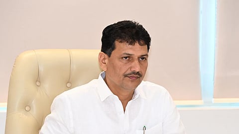 सरकारी बडगा कायम! अधिकाऱ्यांच्या बदल्या, बढत्या कामगिरीच्या आधारेच; राज्याच्या सार्वजनिक आरोग्य मंत्र्यांचे निर्देश