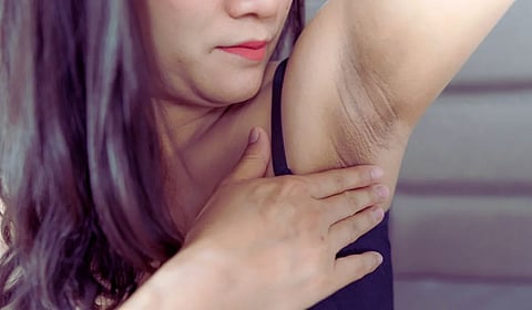 डार्क अंडरआर्म्सपासून सुटका: घरच्या घरी करा सोपे उपाय