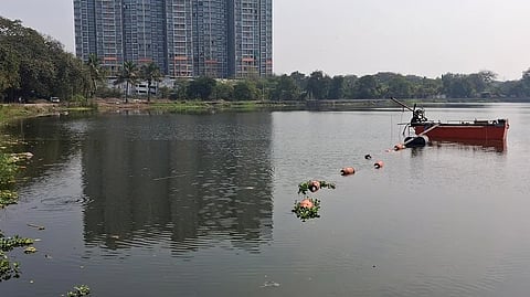 तलावात रोबोटिक स्वच्छतेचा यशस्वी प्रयोग; केडीएमसी, जान्यू टेकमुळे जलस्रोत पुनरुज्जीवनाला नवी दिशा