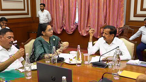 Vasai-Virar : पूर रोखण्यासाठी 'मँग्रोव्ह'चे स्थलांतर करा; वन मंत्री गणेश नाईक यांचे निर्देश