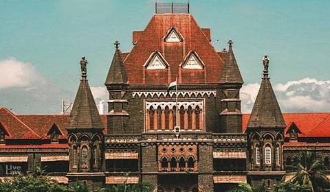 Mumbai : बनावट पदवी प्रकरणात मुंबई न्यायालयाने केली लॉ कॉलेजच्या माजी उपप्राचार्याची निर्दोष मुक्तता