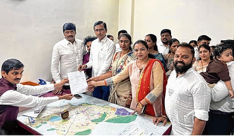 भिवंडीत महापौरपदासाठी दहा, तर उपमहापौरपदासाठी सात अर्ज दाखल