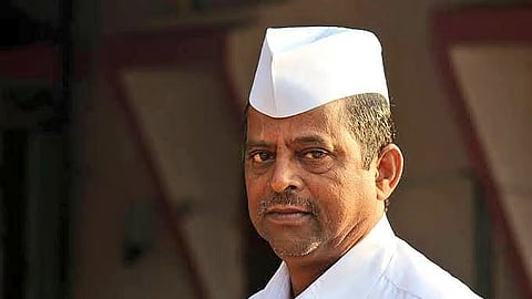 लाचखोरी प्रकरण : मंत्री झिरवाळ यांचे खासगी सचिव गाडे कार्यमुक्त; तत्काळ कारवाई करीत मूळ विभागात रवानगी