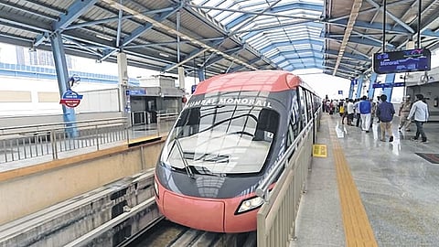 Mumbai : मोनोरेल पुन्हा धावणार! सीसीटीव्ही, चार्जिंग पॉइंट्स, स्मार्ट सिग्नलिंग, २१ नव्या सुविधांसह सज्ज; MMRDA ची घोषणा