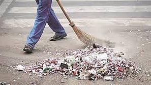 स्वच्छता नावडे आम्हाला