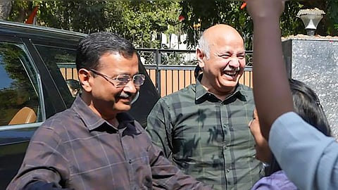 दिल्ली मद्य घोटाळा प्रकरण : केजरीवाल, सिसोदिया निर्दोष