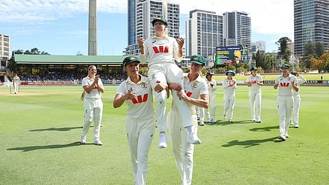 हिलीचा विजयासह अलविदा ; ऑस्ट्रेलियाकडून भारताचा धुव्वा; एकमेव कसोटी सामन्यात कांगारूंचे भारतीय महिलांवर १० गडी राखून वर्चस्व