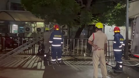 कटकच्या SCB रुग्णालयात भीषण आग; १० जणांचा मृत्यू