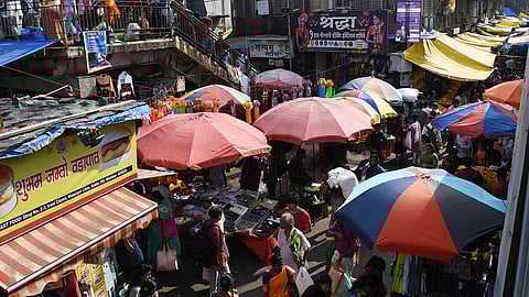 फेरीवाल्यांच्या ओळखीची कसून पडताळणी करा; हायकोर्टाचे BMC, पोलिसांना सक्त निर्देश