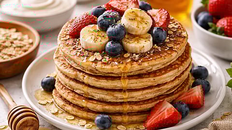 पोटाची चरबी कमी करायचीये? सकाळी खा हेल्दी 'ओटमील पॅनकेक'; वजन नियंत्रणात ठेवण्याचा सोपा उपाय