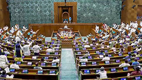 महिला आरक्षण घटनादुरुस्ती विधेयक लोकसभेत नामंजूर