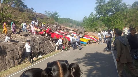 जम्मू-काश्मीर बस अपघात