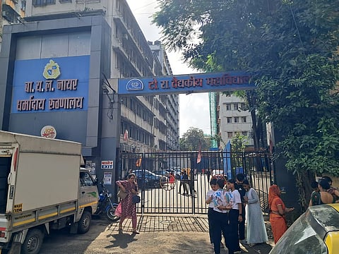 Mumbai : नायरच्या MBBS विद्यार्थ्याला सावकारी दंड; साडेतीन लाखांचे वसतिगृह शुल्क भरले नाही, तर १९ लाखांचा दंड