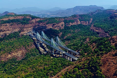 Mumbai-Pune Missing Link : 'उद्घाटन झालं, पण मार्ग बंदच!' पुणे-मुंबई लेन सुरू न झाल्याने सोशल मीडियावर प्रवाशांचा संताप