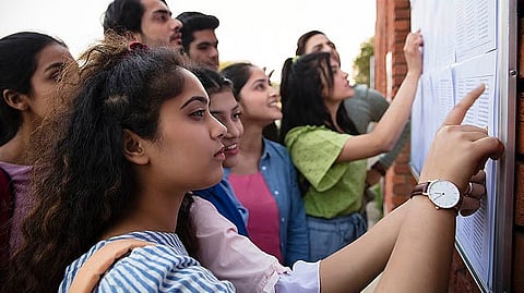 CBSE बारावी परीक्षेचा निकाल जाहीर; निकालात ३.१९ टक्के घट, मुलींची बाजी