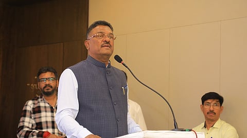 गोमातेच्या अवैध वाहतुकीविरोधात कारवाई करणार - प्रताप सरनाईक