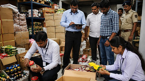 आरोग्याशी खेळ करणाऱ्यांवर आता थेट कारवाई; अन्न व औषध प्रशासनाची राज्यभर धडक मोहीम; ३३ जण अटकेत