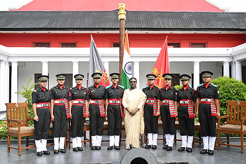 महिला अधिकाऱ्यांची पहिली तुकडी लष्करात; 'आयएमए'च्या दीक्षांत संचलनाचे राष्ट्रपती यांच्याकडून निरीक्षण