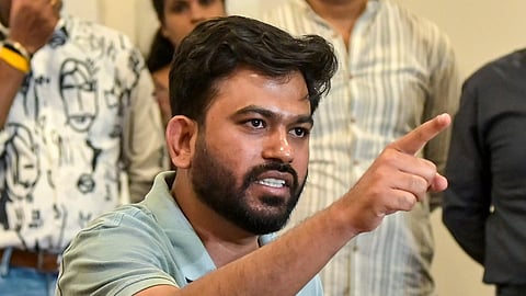 CJP निवडणूक लढवणार नसल्याचे दीपके यांचे संकेत