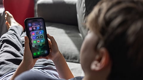 ब्रिटनमध्ये मुलांसाठी सोशल मीडिया बंदी