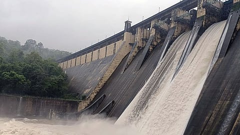 Mumbai : मोडकसागर धरणाला गळती; पूर नियंत्रण दरवाजांचे दोन्ही रबर सील नादुरुस्त; दुरुस्तीसाठी पालिका करणार ९८ लाख रुपये खर्च