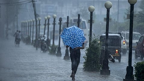 राज्यात अनेक भागांत जोरधार; नदी, नाले, धरणे ओव्हर फ्लो; हवामान विभागाचा मुसळधार पावसाचा इशारा