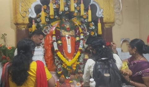 उरण : चिरनेरच्या श्री महागणपतीच्या दर्शनासाठी अलोट गर्दी