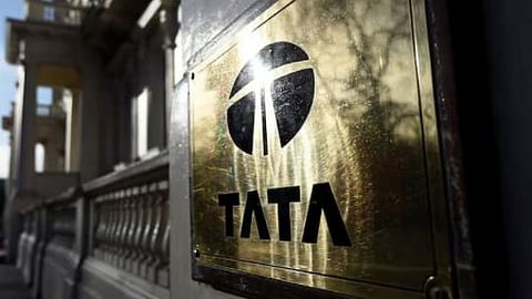 टाटा कोणाला करणार ‘टाटा’?