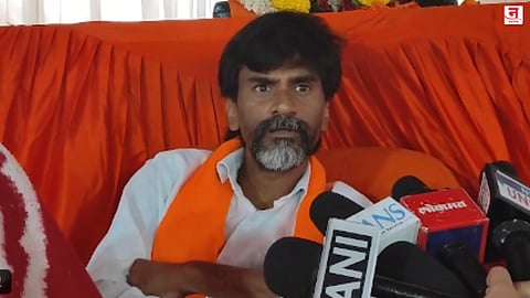 Maratha Reservation : उपोषण मागे घेण्यास मनोज जरांगेंचा नकार